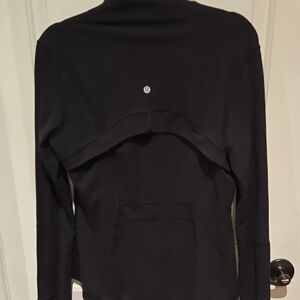 Lululemon Black Long Sleeve Zippered Jacket/Top